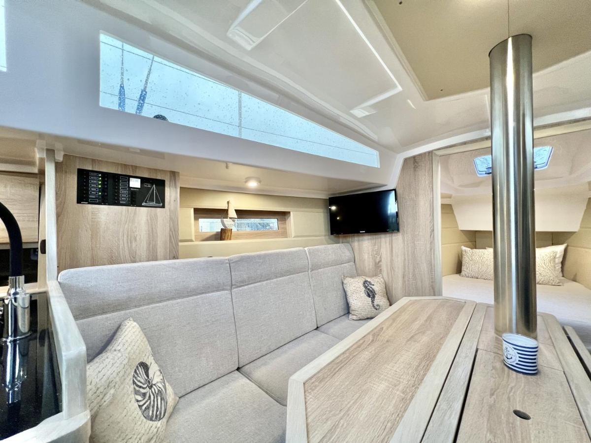 Hausboot Segelyacht Nui Hotel Burgtiefe auf Fehmarn Ngoại thất bức ảnh