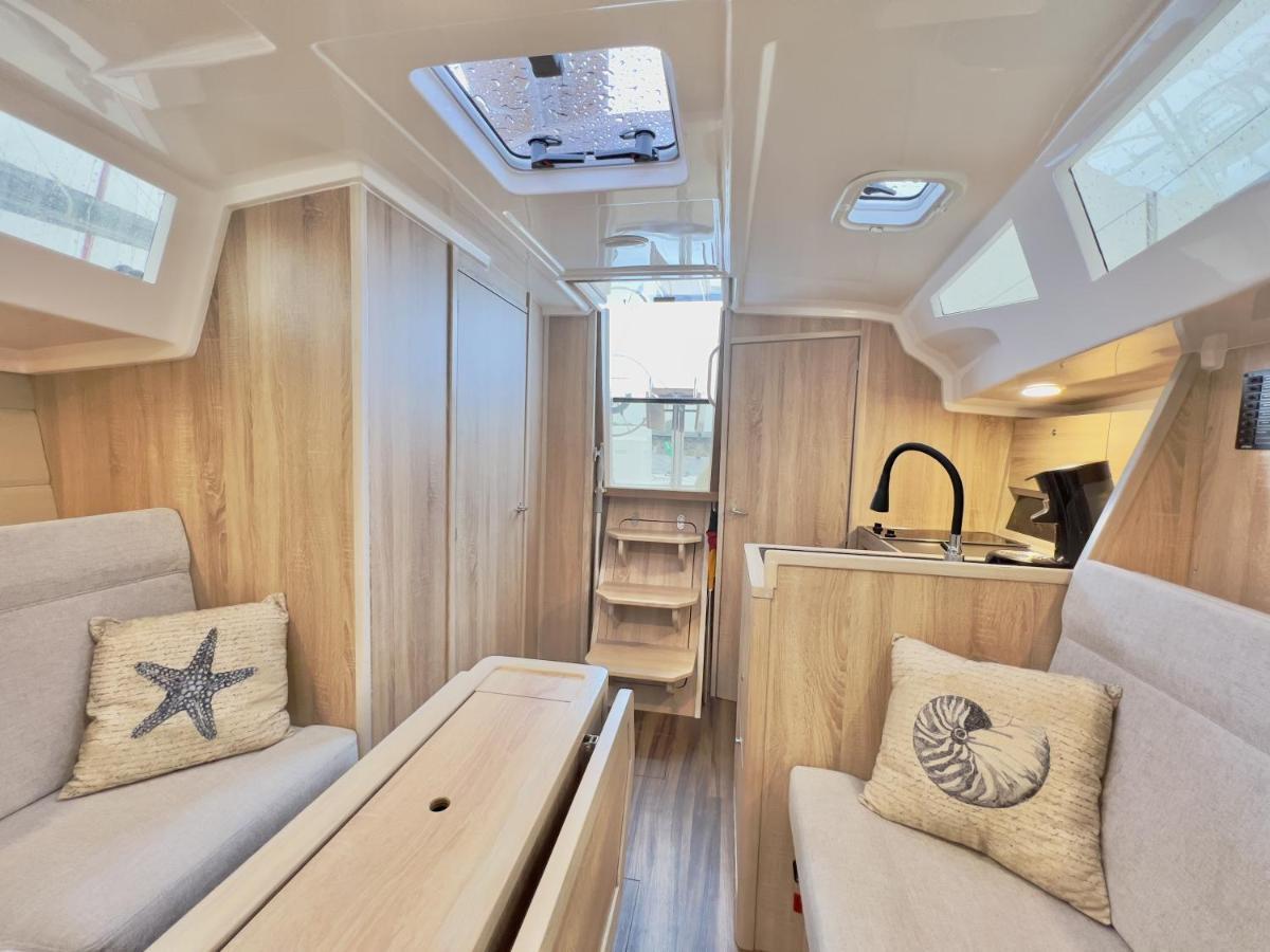 Hausboot Segelyacht Nui Hotel Burgtiefe auf Fehmarn Ngoại thất bức ảnh