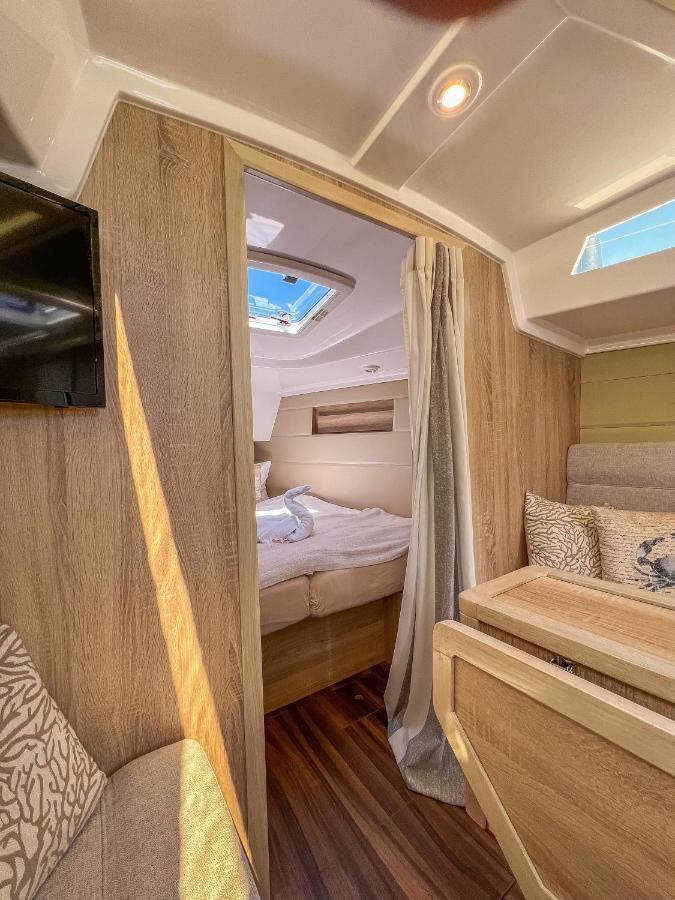 Hausboot Segelyacht Nui Hotel Burgtiefe auf Fehmarn Ngoại thất bức ảnh